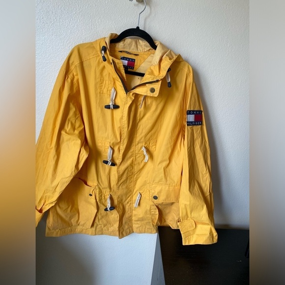 Tommy Hilfiger vintage men’s Adirondack jacket in yellow size S 90s rain coat - Picture 1 of 8